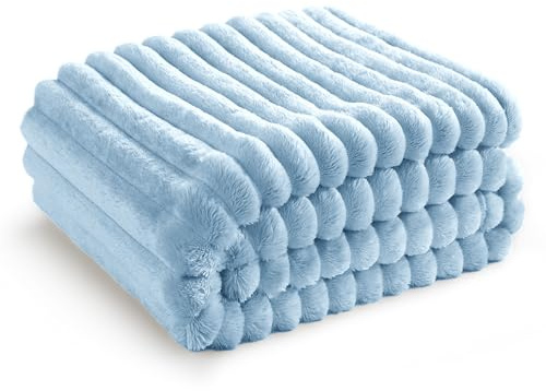 Bedsure Fleece Throw Blanket for Bed - Fluffy Cosy Warm Blankets for Sofa, Soft Cute Double Size Throw Gifts for Women and Girls, Dream Blue, 150x200 cm