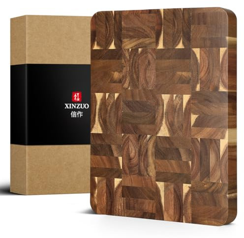 XINZUO Bois d'Acacia en Planche à Découper(41x31x4.2cm)- Planche de Service de Cuisine Professionnelle- Fabriquée à la Main en Bois End Grain- avec Pieds Antidérapants- Plus Épais et Plus Haut