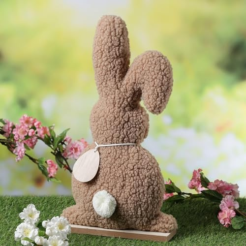 MARELIDA Osterhase auf Holz Dekofigur Hase Teddy Plüschhase mit Knickohr Osterdeko Frühlingsdeko H: 43cm (Braun)