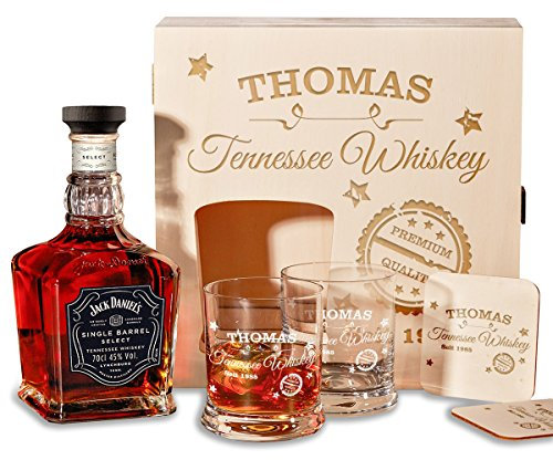 Holzkiste Personalisiert mit Gravur - mit Jack Daniel's Single Barrel Tennessee Whiskey - 6-TLG Whisky Geschenk-Set - Personalisiert zum Geburtstag Motiv - Stamp Design