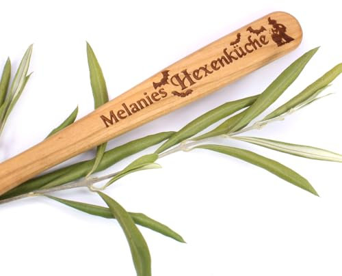 Dekolando Kochlöffel personalisiert mit Name + Hexenküche Holzlöffel zum Kochen - Küchenhelfer aus Kirschholz Holzkochlöffel graviert - Hexe Fledermaus Motiv