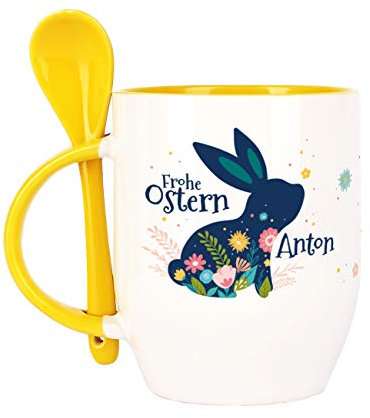 Herz & Heim® Ostergeschenk Löffel-Tasse mit Wunschname Osterhase gelb