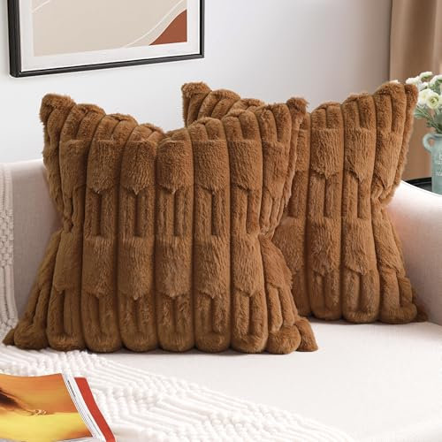 ZWJD 2er Set Braun Kissenbezug 50x50 Kunstpelz Plüsch Kissenbezüge Weiche Kissenhülle Flauschig Dekokissen Moderne Kissen Deko für Wohnzimmer Sofa Schlafzimmer Auto Dekor Sofakissen 50 x 50cm