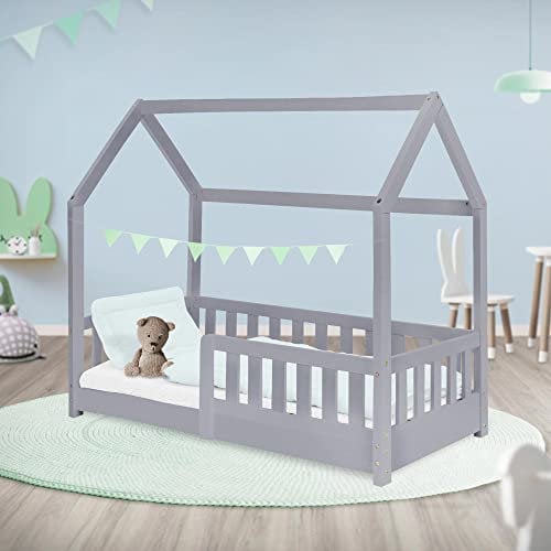 ML-Design Kinderbett 70x140 cm mit Rausfallschutz, Dach und Lattenrost, Hellgrau, Kinder Bett, Hausbett für Mädchen/Jungen, Bettenhaus aus massivem Kiefernholz, Bodenbett Jugendbett Kinderhaus