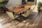SAM 7tlg. Outdoor-Tischgruppe 180 x 90 cm Avila, Akazienholz massiv & geölt, Esstisch mit U-Gestell schwarz lackiert, echte Baumkante, viergeteilte 26mm Platte + 6X Seilstuhl ISRA in Taupe