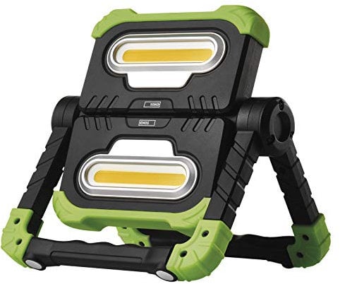 EMOS LED Pieghevole, Luce da Lavoro Girevole a 360° con Supporto, Super Luminoso 2000 lm Faro Portatile a Batteria per l’edilizia, Ricaricabile USB 8000 mAh, Portata 70 m, Verde/Nero