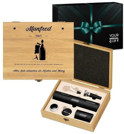 Maverton 6-teiliges Weinzubehör Set mit Aufdruck, elektrischer Korkenzieher | Elektrischer Weinflaschenöffner, Bieröffner, Wein Geschenkset für Männer, Wine Opener Set, Wein Set in Bambusbox, Alter