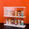 Nynelly 2 Ebenen Vitrine aus Acryl, transparent, zur Aufbewahrung, für Vitrine, staubdicht, für Action-Figuren, Sammelspielzeug, Weiß