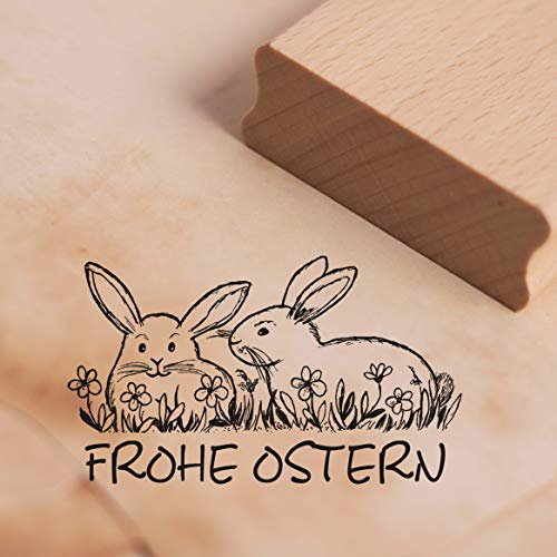 Dekolando Stempel Frohe Ostern - zwei Hasen im Gras - Motivstempel Osterhasen Holzstempel Osterstempel - Abdruck 48 x 28 mm