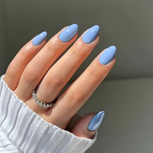 KQueenest Baby Blau Press On Nails Kurz, Acryl Nägel zum Aufkleben Kurz Runde, Einfarbig Fake Nails Mandel Fingernägel zum aufkleben, Glänzende Gel Kunstnägel für Frauen Alltagstauglich 24 Stück