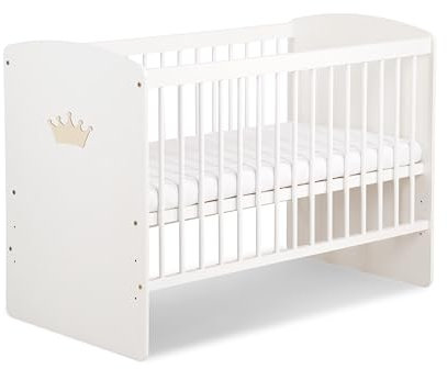 KMbaby Babybett 120 x 60 cm mit Matratze Weiß mit naturfarbener Krone Baby Kinderbett Gitterbett mit Lattenrost 3 Stufen Höhenverstellbar - Lackiertes Kiefernholz K2-KOR