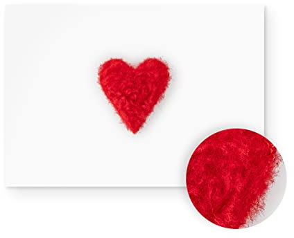 Inkognito Plüsch Postkarte, Anlass: ''flauschig'' im Motiv: ''Plüschkarte Kleines Herz'', Künstler/Künstlerin: ''Barbara Dienz-Sengmüller'' Art-Nr.: 20740, aufgelegt vom Berliner Verlag