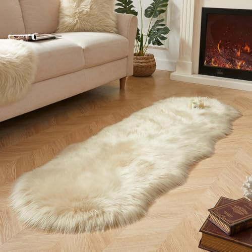 JXLOULAN Faux Schaffell Teppich Beige 60x160 cm, Weicher Flauschiger Longhair Fell Lammfellimitat Teppich für Wohnzimmer Deko Stühle Sofa Schlafzimmer