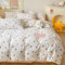 Freyamy Housse de Couette 240x260 Blanc Fraise Rose Parure de lit 2 Personne en Microfibre avec Fermeture Éclair Réversible Sets de Housse Couette avec 2 Taie d'oreiller 65 x 65cm pour Filles Enfants