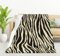 HGOD DESIGNS Decke mit Zebrastreifenmuster, afrikanische Safari-Tierdekoration, weich, warm, Überwurf für Frauen, Geburtstag, Zuhause, Wohnzimmer, Dekoration, 130 x 150 cm