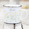 Wandtattoo Loft Wildblumen Emaille-Tasse personalisiert mit Wunschnamen, silber – Camping Tasse 330ml, Emaille Becher, Namens-Tasse mit gelben Blumen Design, individuelle Campingtasse mit Wunschname