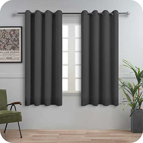 MRTREES Rideau Gris Foncé Occultant 100% Rideaux Thermiques Anti Chaleur avec Doublure Noire Anti-UV pour Porte Fenêtre Chambre Fille Enfant, 140x145cm, 2 Pièces