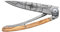 deejo - Couteau de Poche Pliant 27g - Manche en Bois d’Olivier, Lame en Acier Inoxydable Z40C13 - Motif Terra Incognita - Couteau de Table, Randonnée, Camping, Bivouac