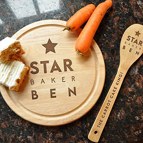 eBuyGB Personalised Baking Set, Wooden Serving Board, Bamboo Mixing Spoon, Star Baker Cake Stand, Round Chopping/Cutting Board, Fun Baking Gift, Cooking, Kitchen Gifts for Her, Women