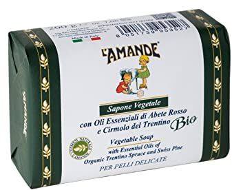 L'AMANDE – Zarte pflanzliche Handseife für empfindliche Haut mit entspannender, straffender und hautreinigender Wirkung – Feuchtigkeitsspendendes Reinigungsmittel mit dem Duft von Trentino- 200 g