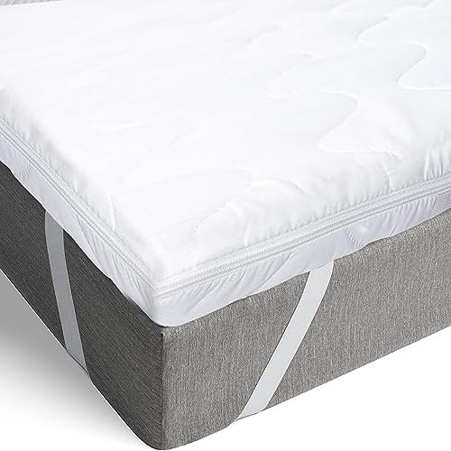 Pillows24 - Topper 140x200cm aus Kaltschaum - 6cm hoch - Matratzentopper mit abnehmbarem Bezug & Rutschfester Unterseite | Oeko-TEX | Made in EU - Matratzenauflage | Matratzen Topper für jedes Bett