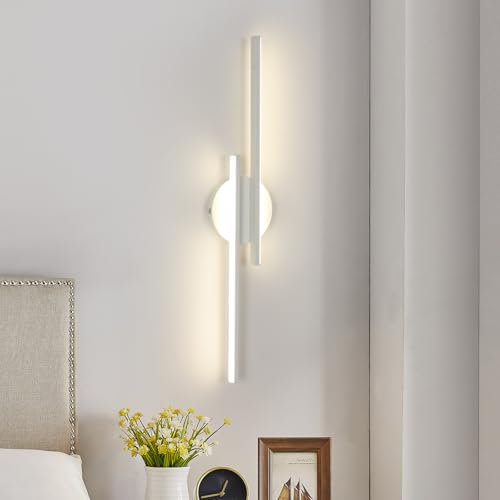 Mckalen Wandlampe LED Innen 24W 2700LM, Wandleuchte LED Weiß Modern 60CM, Wandbeleuchtung Flur Natürliches 4500K für Schlafzimmer Korridor Wohnzimmer Treppe