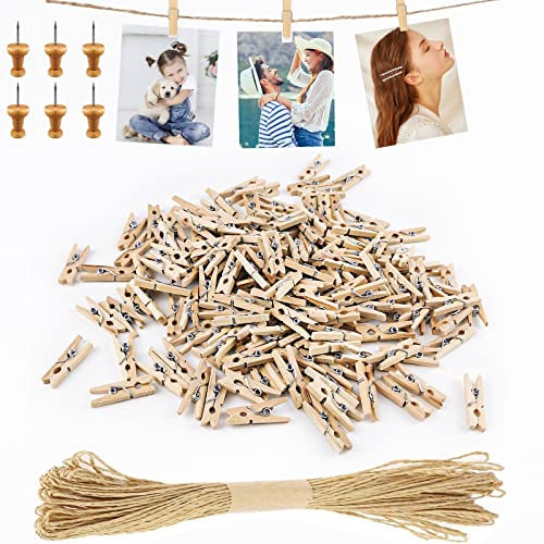 Furuising Lot de 157 Mini Pince a Linge Bois, 30mm Naturel Epingle a Linge, Petite Pinces à Linge avec 10m Corde de Jute et 6 Crampons,pour Mariage Cartes Postales Photo Décorer