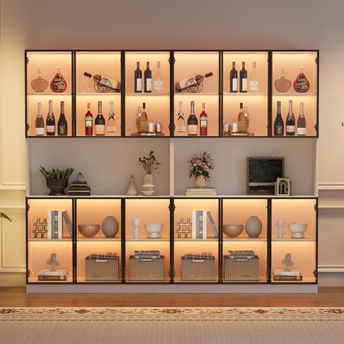 kowdom Extra breite Glasvitrine mit LED Beleuchtung App Steuerung, Standvitrine 240x34x200cm, Vitrinenschrank mit 12 Glastüren Soft-Close, Wohnzimmer Schrank Weiß