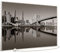 STEINFELD Bild Infrarotheizung mit Thermostat | Made in Germany | viele Motive 350-1200 Watt Rahmen silber (900W, 052 Brooklyn Bridge)