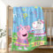 Peppa Pig Kinder-Decke kuschelig & weich 100x150 cm, Fleece-Decke, Kuscheldecke, Geschenk, Peppa Wutz (Hellblau)