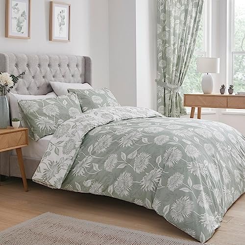 Dreams & Drapes - Green Chrysanthemum Duvet Cover - Double Bedding Size Reversible (2 Colours) - Easy Care & Washable - Sage & Light Green Floral Bedding