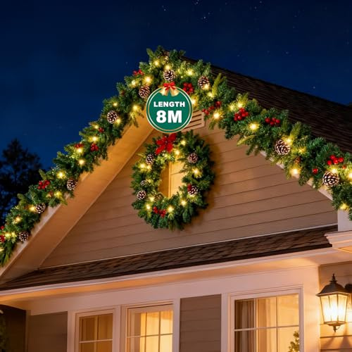 Soontrans Tannengirlande 8m mit 150 Warmweiß LED, Natürlich Leuchtend, Weihnachtsgirlande Strombetrieb mit Speicherfunktion & 8 Modi & 625 PVC Zweigen & 35 Tannenzapfen & 25 Beeren, LED Girlande Außen
