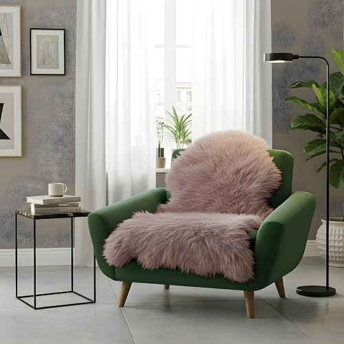 Andreas Dell Echtes Schaffell Taupe Natur – Premium Lammfell Teppich, Kuschelig Weiches Fell, Wärmeisolierend & Atmungsaktiv – Deko, Sitzauflage für Sofa, Bett & Stuhl (L:90-100cm)