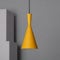 LEDKIA LIGHTING - Lennon Hängeleuchte | Höhenverstellbares Kabel | Kegelförmiges Design | E27 Fassung | 60er Jahre Vintage-Stil | Ø185mm x 1620mm, Gelb, Aluminium
