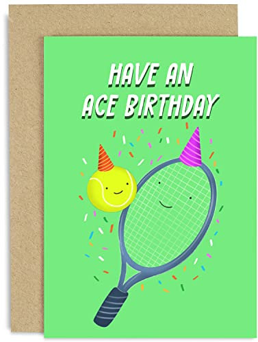 Old English Co. Fun Tennis Geburtstagskarte für Sie – Have An Ace Birthday – Tennisball und Schläger – Sport-Geburtstagskarte für Männer und Frauen | Innenseite blanko mit Umschlag