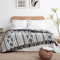 CASAAGUSTO Queen Boho Decke – schwarz-weiße dekorative Azteken-Decken mit Quaste, bedruckter Flanell, gemütlich, weiche Westerndecke für Stuhl, Bett, Sofa, Couch (90 x 90 cm, Schwarz und Weiß)