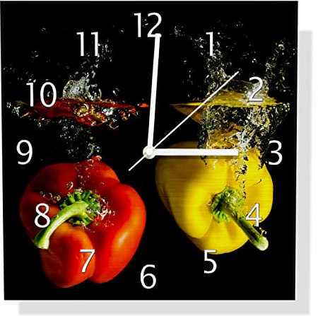 Wallario Design Wanduhr Bunte Küche Paprika in rot gelb orange und grün im Wasser aus Aluverbund, Alu-Uhr Größe 30 x 30 cm, weiße Zeiger mit Metalloptik