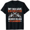 Mit Der Kettensäge In Den Händen Werden Helden Zu Legenden T-Shirt