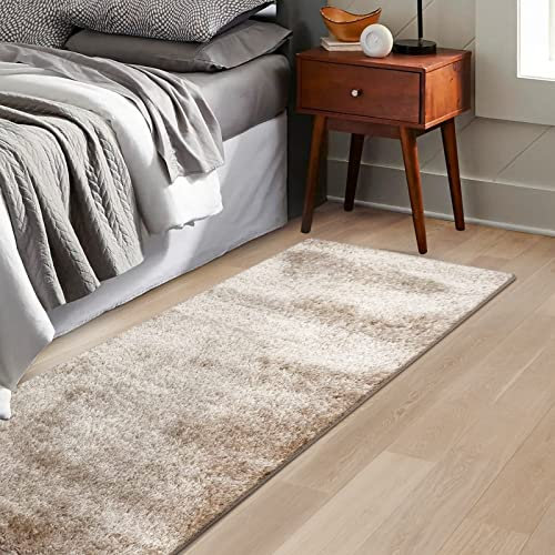 KARAT Bettvorleger Elite - Flokati Bettumrandung - Teppich Läufer für Schlafzimmer Wohnzimmer - Flauschiger Teppichläufer (80 x 200 cm, Beige)