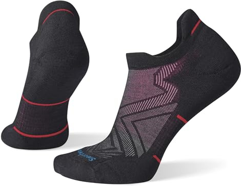 SmartWool Women's Run Targeted Cushion Low Ankle Socks, Black, Medium