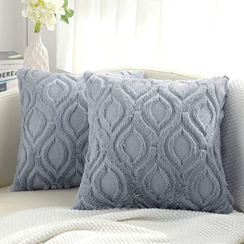 decorUhome 2er Set Kunstfell Kissenbezüge 65x65cm, Dekorativer Weicher Plüsch Flauschiger Samt Kissenbezug 26X26 Zoll, Quadratische Boho Neutral Kissenbezug für Sofa, Grau