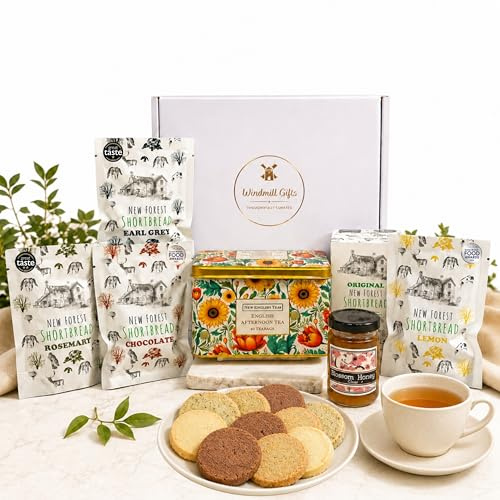 English Tea and Biscuits Gift Set - Shortbread, Afternoon Tea & Honey | Multiple award-winning shortbread biscuits, English afternoon tea tin and honey set, gift boxed, ready to give