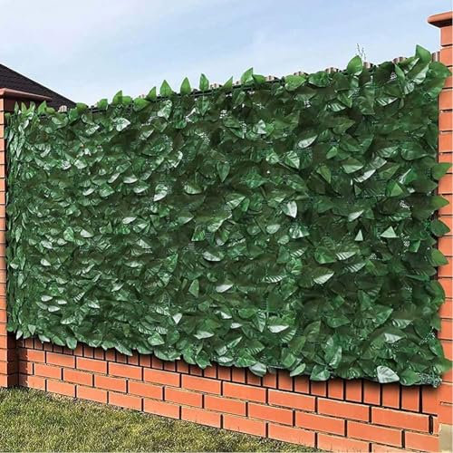 BAKAJI Siepe Artificiale Sintetica, Rotolo Rete Frangivista Frangivento Ornamentale con Foglie Edera Finta Anticaduta per Ringhiera, Terrazzo, Balcone, Giardino, Esterno, Verde Scuro (1 x 3 Metri)