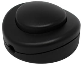 Interruptor de pie negro, pedal de control, fácil acceso, ideal para lámparas y dispositivos eléctricos en el hogar o estudio.