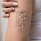 Inkster Tattoo -Geburtsblume Juni Rose - vegane & wasserfeste Temporäre Tattoos für Erwachsene - EU-Kosmetikzertifizierte Farbe - revolutionäres 2 Wochen Tattoo | Premium Klebetattoos