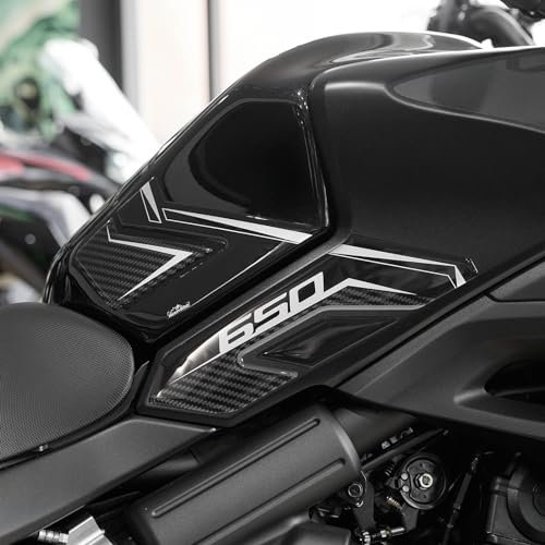 Resin Bike Adesivi Moto Compatibile con Kawasaki Versys 650 2024. Protezioni Laterali Serbatoio da Urti e Graffi. Adesivi Resinati con Effetto 3D Made in Italy