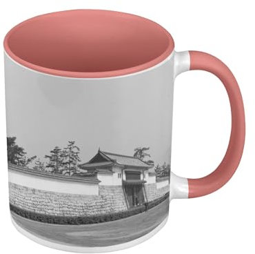 Tazza di colore di qualità premium rosa – Chateau giapponese Nijo Jo 1945 foto in bianco e nero Giappone – Tazza con manico e interno colorato