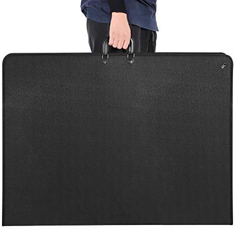 1st Place Products Professionelle Kunstmappe - 64 x 94 cm - Leicht, langlebig - Wasserfeste Transporttasche mit Schultergurt & Tragegriff - 3 DREI Innentaschen - Dokumente, Poster, Pläne