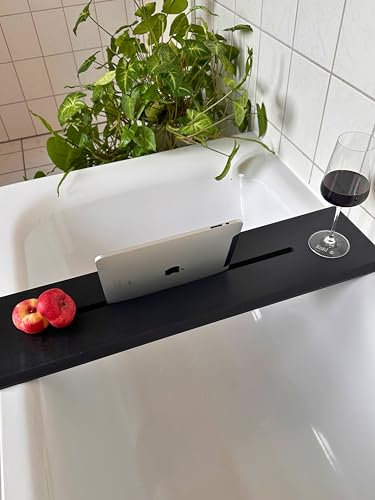 Handgefertigte Badewannenablage Holz in schwarz ∣ 75 x 20 cm ∣ Tablet Halterung ∣ Entspannung und Luxus für Badezimmer Deko mit dem Badewannentablett als Badaccessoires