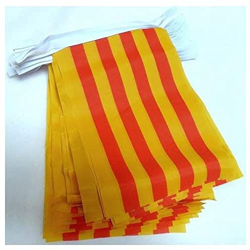 AZ FLAG Guirnalda 4 Metros 20 Banderas de CATALUÑA 15x10cm - Bandera CATALANA - Catalunya 10 x 15 cm - BANDERINES